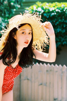16美女偷拍洗澡